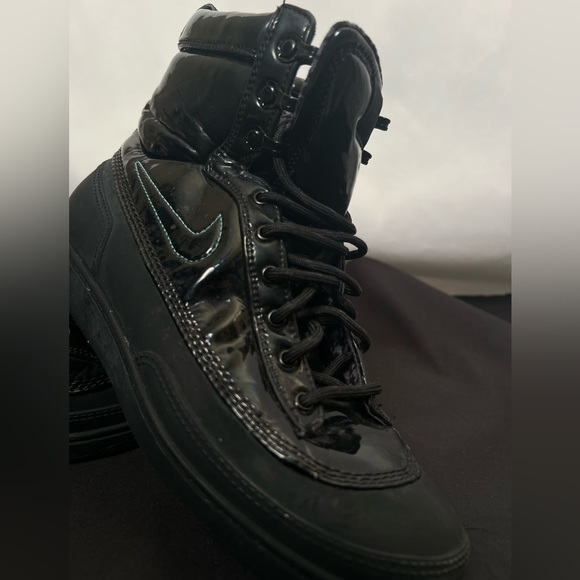 Nike high top weather boot sneaker - Picture 4 of 7